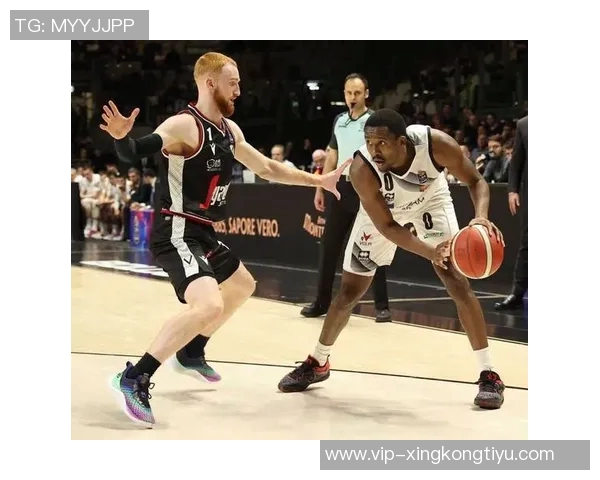 克尼佩尔新秀赛季三分球有望突破273记表现引人瞩目 克尼佩尔新秀赛季三分球有望突破273记表现引人瞩目