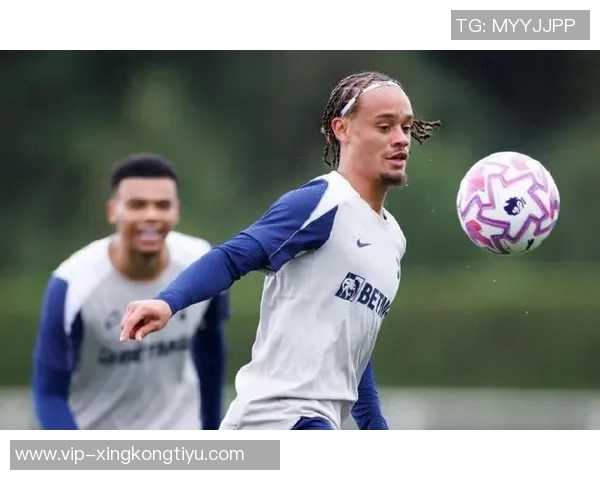 奥哈拉批评热刺签西蒙斯称其如曼联引安东尼已感厌倦