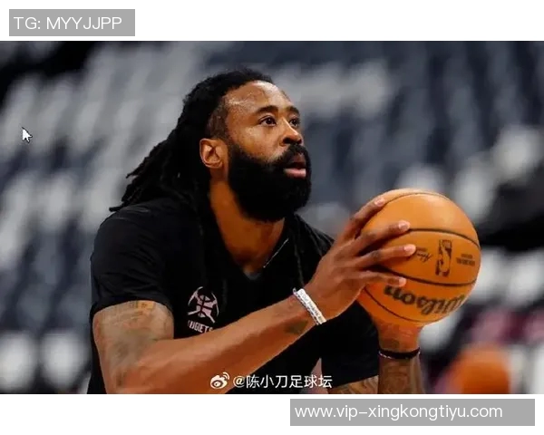 小乔丹与鹈鹕签约360万美元开启第18个赛季展现老将风采