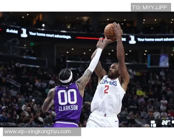 莱昂纳德半场表现出色高效贡献13分3篮板4助攻1抢断助力球队