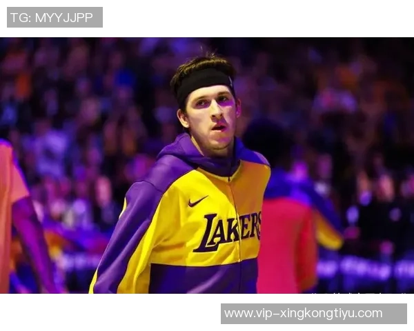 美媒热议里夫斯表现是否已成为湖人第二核心球员仅次于东契奇