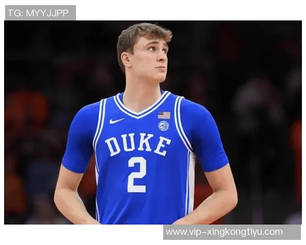 基德表示在全员健康前将继续使用以弗拉格担任控卫的阵容策略