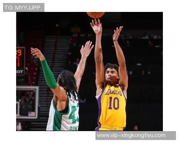 克里斯蒂强调球队有潜力成为联盟最佳防守阵容全力以赴实现目标 克里斯蒂强调球队有潜力成为联盟最佳防守阵容全力以赴实现目标